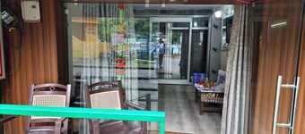 萨里亚塔奈尼塔尔瑞乐斯酒店