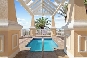 Piscine couverte