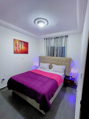 1 chambre, fer et planche à repasser, Wi-Fi, draps fournis