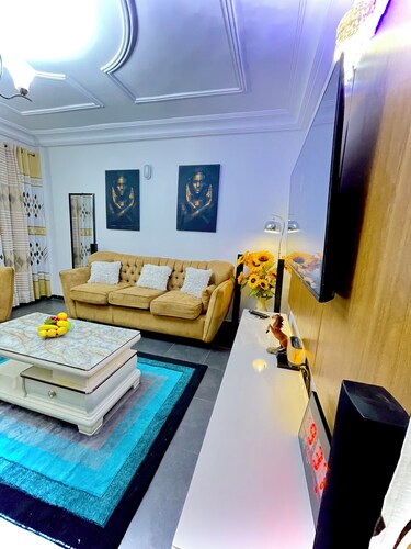 Charming house with WiFi and AC in awesome Yaounde