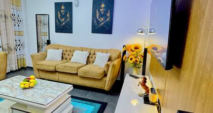 Charming house with WiFi and AC in awesome Yaounde