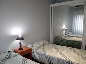 4 bedrooms, bed sheets - CENTRAL APARTMENT IN PAMPLONA (Pamplona)