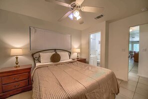 2 habitaciones, tabla de planchar con plancha, wifi y ropa de cama