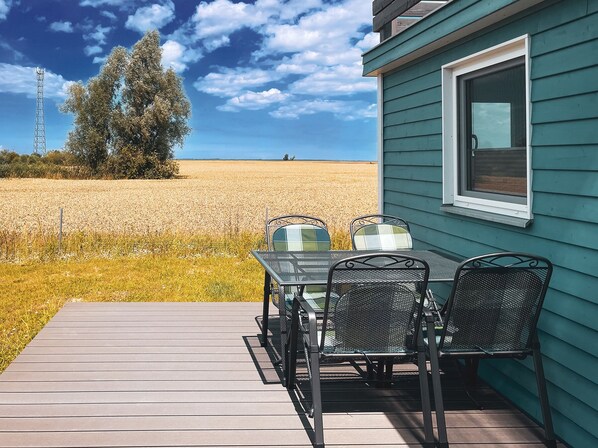 تناول الطعام بالخارج