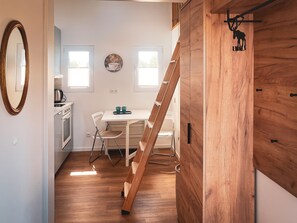 Dining - Tiny House Double - C213 Pirol (Groß Kordshagen)