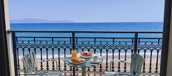 Beachfront Panorama Aprtmnt - Kythira Seafront Gem