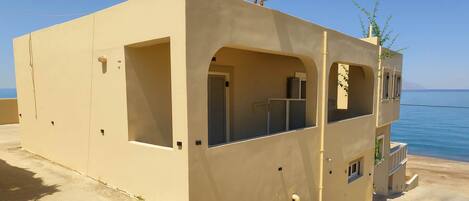 Studio | 1 bedroom, Internet