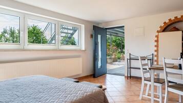 1 habitación, wifi y ropa de cama