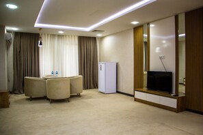 Phòng dành cho gia đình, quang cảnh vườn | Két bảo mật tại phòng, truy cập Internet không dây miễn phí 