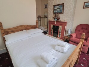 1 makuuhuone, yksilöllisesti sisustettu, yksilöllisesti kalustettu