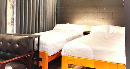 Serviced Apartment SAKURA MEE, Sakura Mee, comfortable studio 37 sq.m., 13 min. walk from Kumamoto Bus Terminal, free WiFi, car rental available