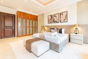 9 habitaciones y caja de seguridad en la habitación 