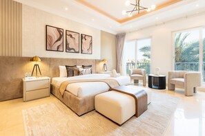 9 bedrooms, in-room safe, iron/ironing board, free WiFi