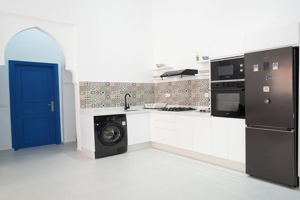 Microwave, oven, stovetop