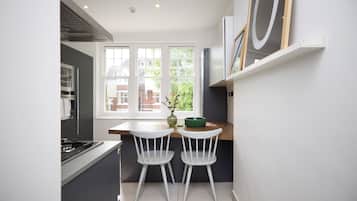 Basic Apartment | Private kitchen | Electric kettle