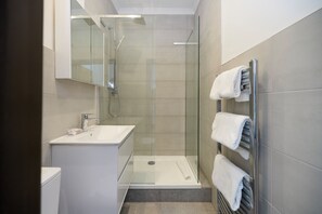 Basic-Apartment | Badezimmer