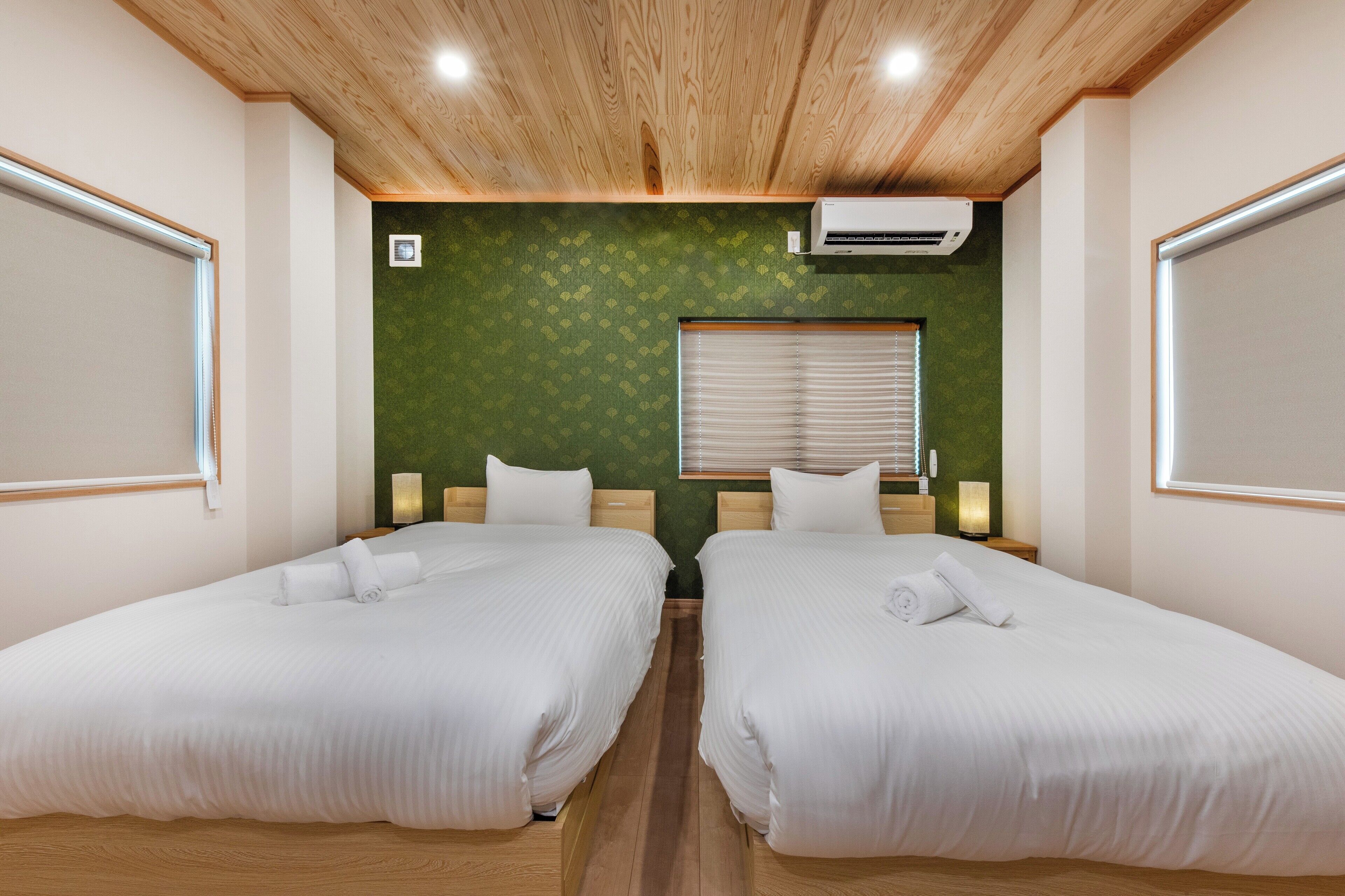 Casa premier, 4 quartos | Cortinas blackout, ferros/tábuas de passar roupa, Wi-Fi de cortesia