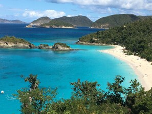 Sillas reclinables de playa, toallas de playa