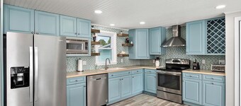 New for  2025 - 3 BR 2 BA Canal Front Home Close to MD AND DE Beaches