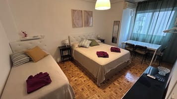 Triple Room, Shared Bathroom
