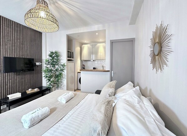 Living area - 2067 Raynouard (Paris)