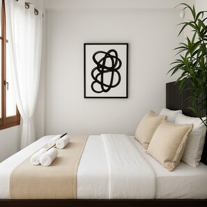 Deluxe Apartment, Courtyard View | Iron/ironing board, travel crib, free WiFi, bed sheets