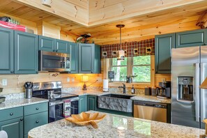 House (3 Bedrooms) | Interior