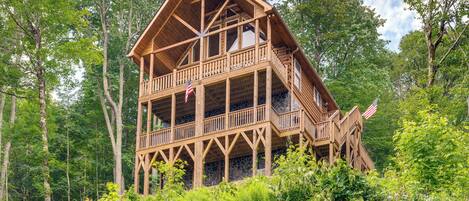 House (3 Bedrooms) | Front of property