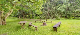 Pet-friendly Smithmill Retreat w/ Hunting On-site!