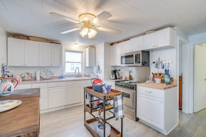 House (2 Bedrooms) | Interior