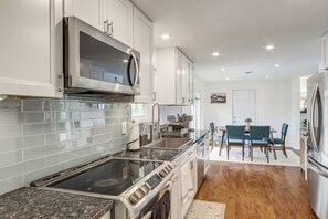House (3 Bedrooms) | Interior - Dayton Family Home w/ Game Room: Walk to City Park (Dayton)