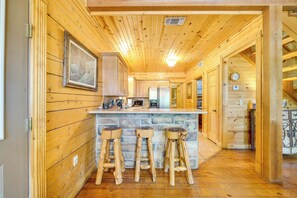 House (1 Bedroom) | Interior - 3 Mi to State Park & Lake: Broken Bow Cabin! (Broken Bow)