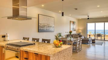 Apartment, 3 Bedrooms, Garden View | Interior