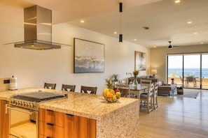 Apartment, 3 Bedrooms, Garden View | Interior