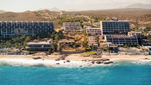 Apartment, 3 Bedrooms, Garden View | Beach