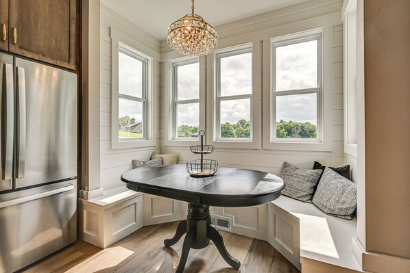Rumah (4 Bedrooms) | Interior