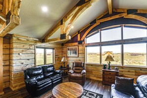 House (2 Bedrooms) | Interior - 10 Mi to Cooney State Park: Mtn-view Montana Haven (Roberts)