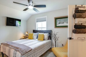 Cottage (2 Bedrooms) | Interior