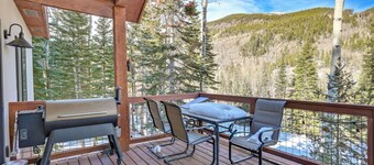 Private Hot Tub & Mountain Views: Duplex in Salida