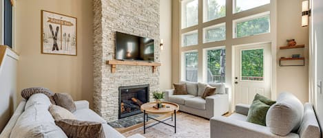 Apartment (3 Bedrooms) | Front of property