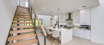 Walk to Celebration Park: Naples Home w/ Pool!