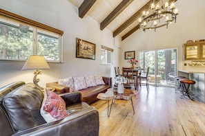 Cottage (2 Bedrooms) | Intérieur