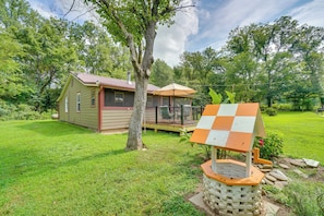Interior - Riverfront Cabin - 6 Mi to Great Smoky Mtns NP! (Townsend)