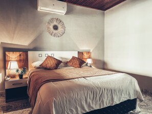 1 habitación, escritorio, tabla de planchar con plancha y wifi gratis