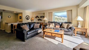 Unclassified image, 4 of 61, button - Mountain views, spacious, trails, shared hot tub (Keystone)
