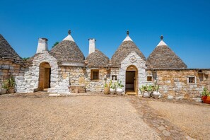 Exterior - Tenuta Trullo Alto by Rentbeat (Ceglie Messapica)
