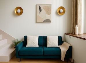 Studio | Living area