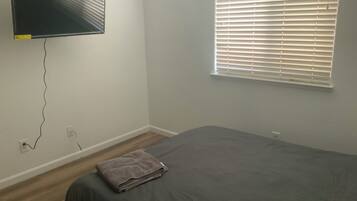 3 makuuhuonetta, ilmainen Wi-Fi, vuodevaatteet