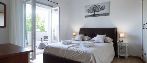 4 habitaciones, tabla de planchar con plancha y wifi gratis