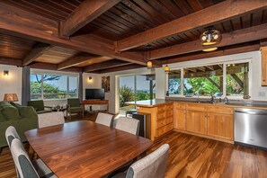 Interior - Clam Beach Cottage - New, spectacular ocean view stay! (McKinleyville)